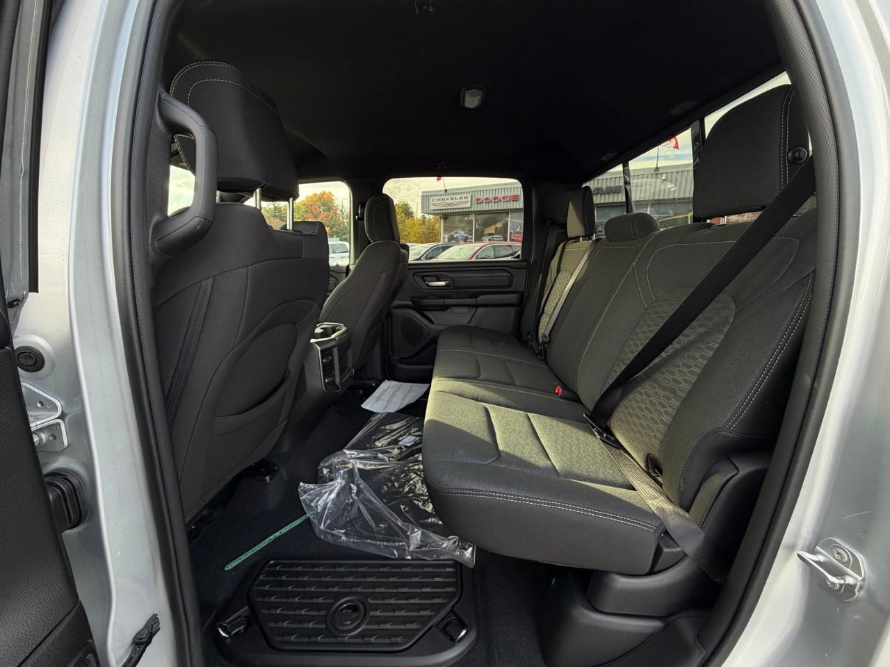 2027 RAM 1500 Express 4x4 Crew Cab 5'7" Box Photo