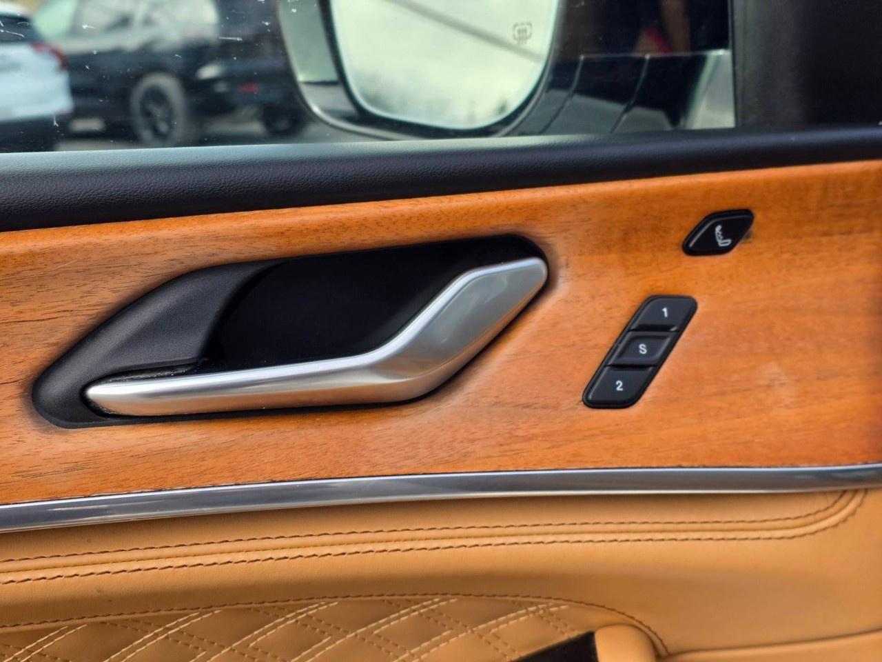 2022 Jeep Grand Cherokee Summit Reserve 4x4 Photo