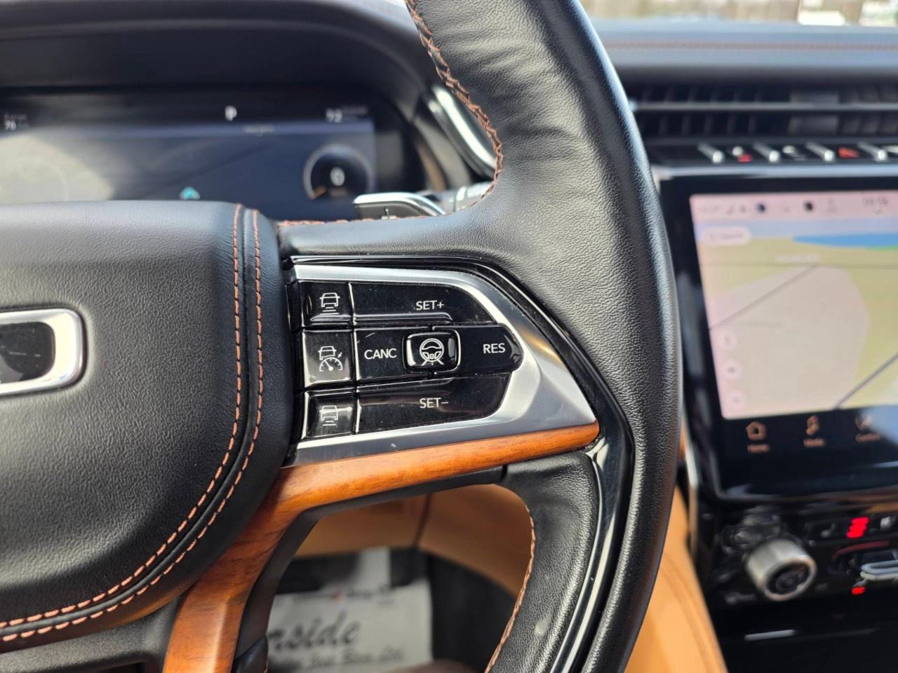 2022 Jeep Grand Cherokee Summit Reserve 4x4 Photo
