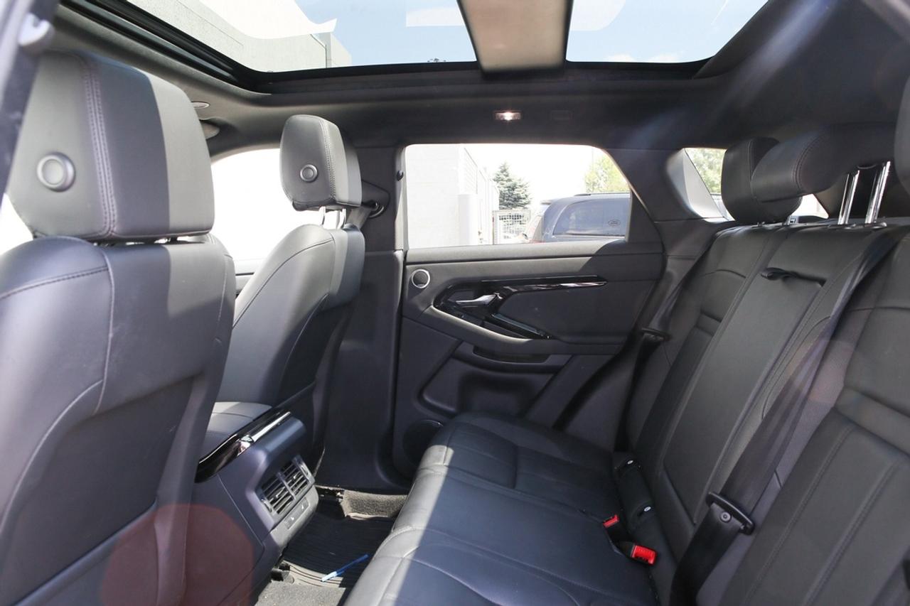 2024 Land Rover Range Rover Evoque S Photo