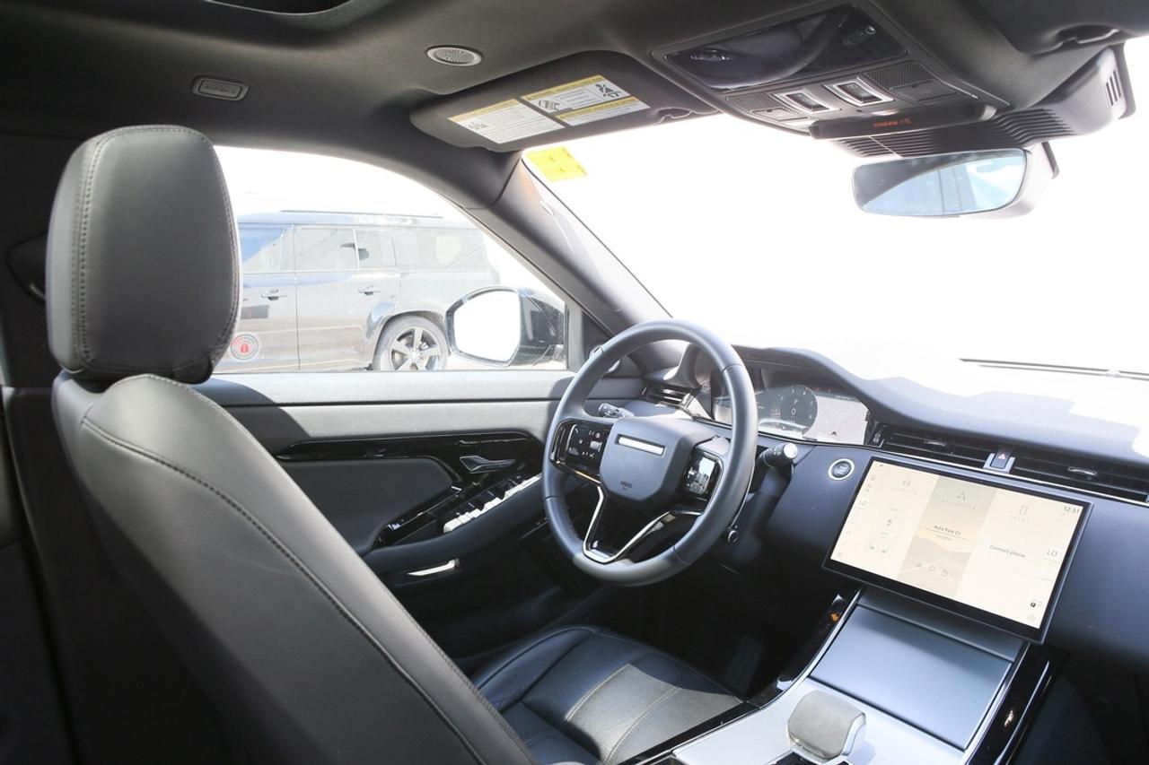 2024 Land Rover Range Rover Evoque S Photo