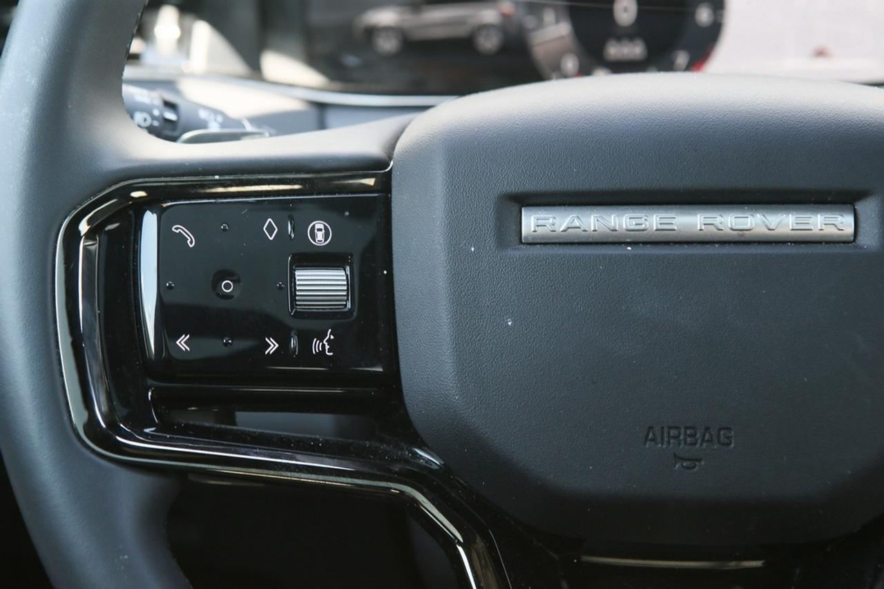 2024 Land Rover Range Rover Evoque S Photo