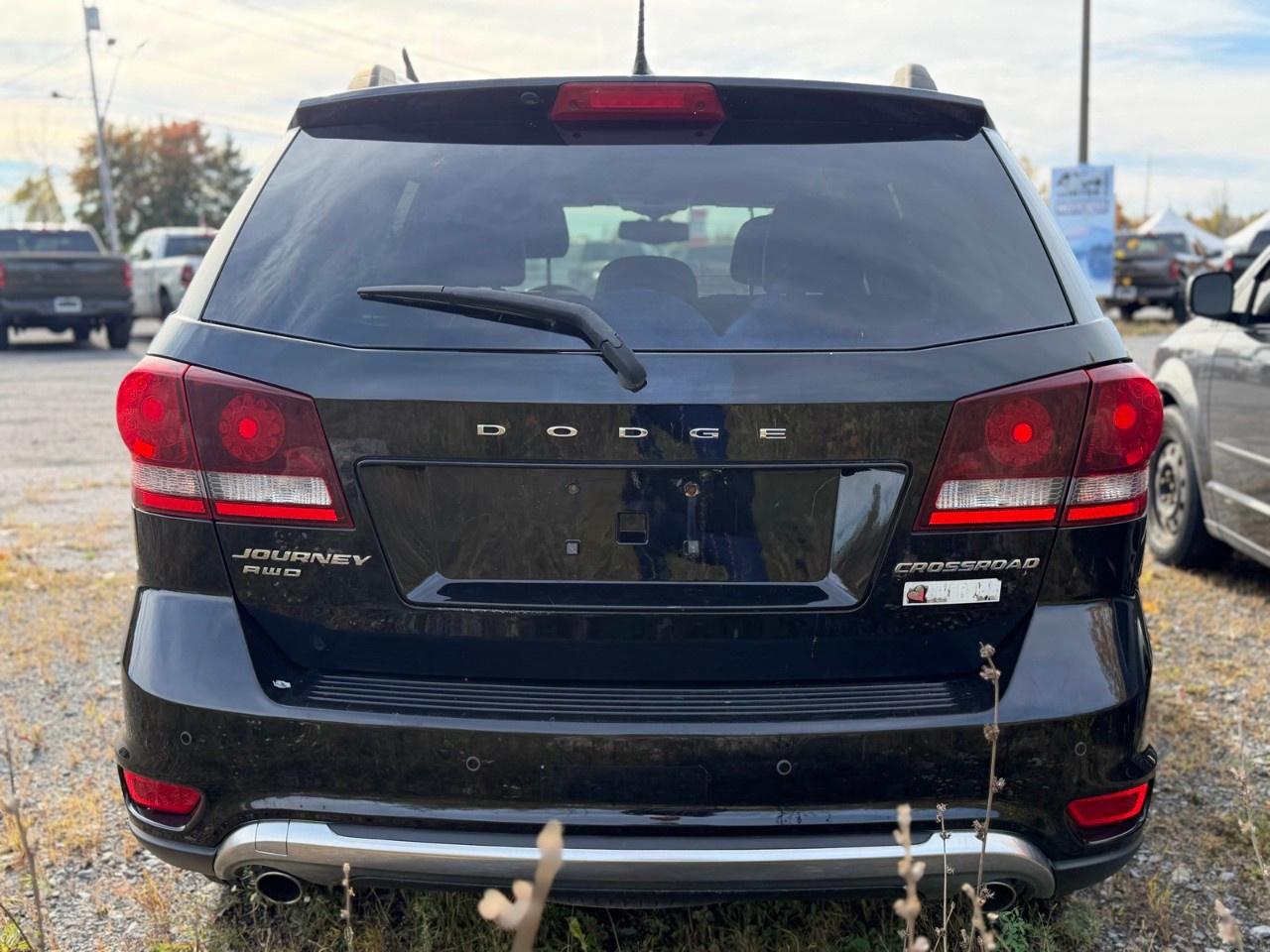 2017 Dodge Journey AWD 4DR CROSSROAD Photo3