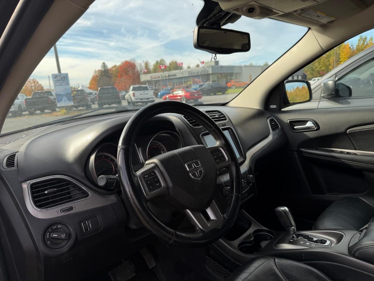 2017 Dodge Journey AWD 4DR CROSSROAD Photo
