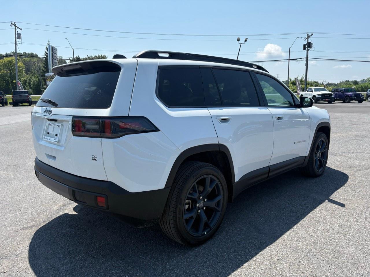 2026 Jeep Cherokee 85th Anniversary 4x4 Photo
