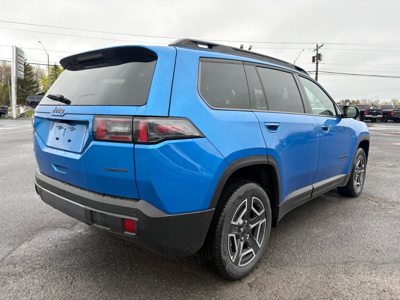 2026 Jeep Cherokee Limited 4X4 Photo4