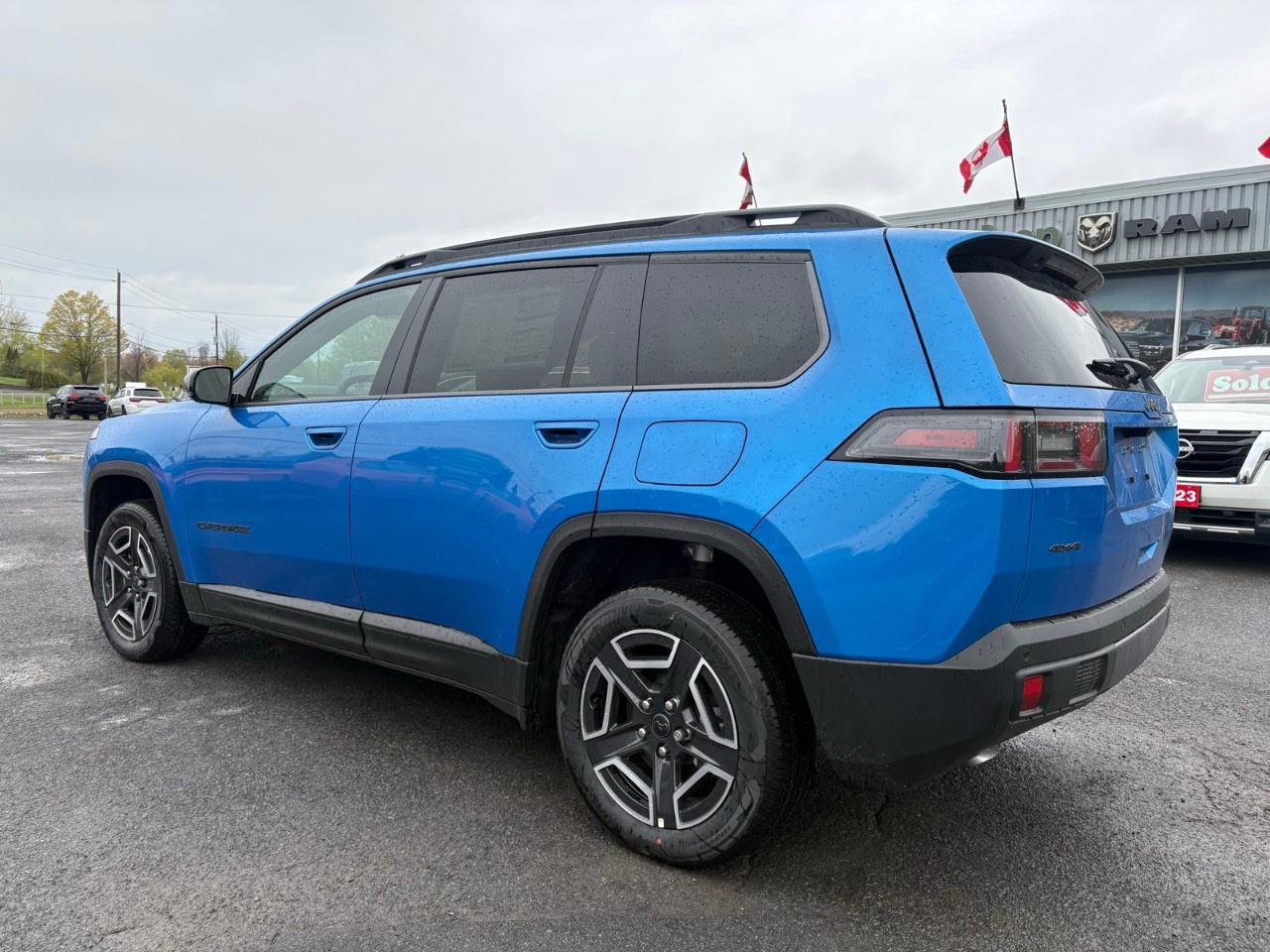 2026 Jeep Cherokee Limited 4X4 Photo2