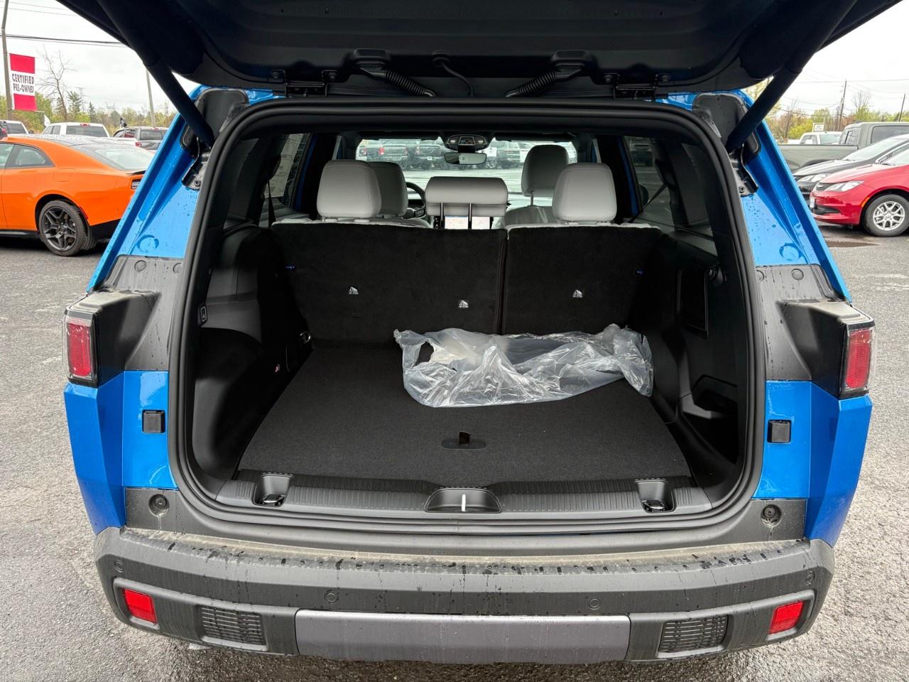 2026 Jeep Cherokee Limited 4X4 Photo