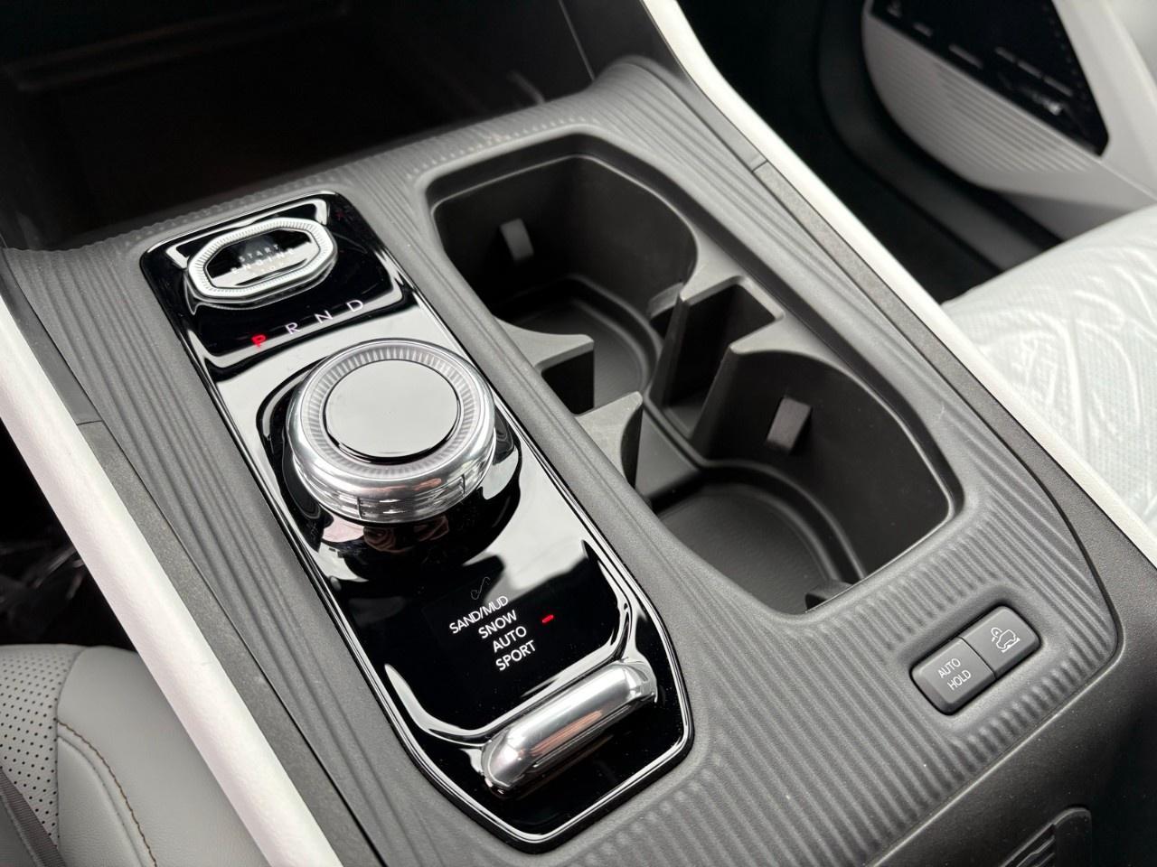 2026 Jeep Cherokee Limited 4X4 Photo