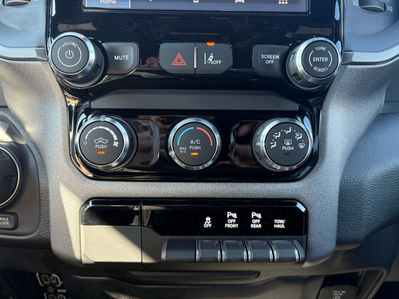 2026 RAM 1500  Photo
