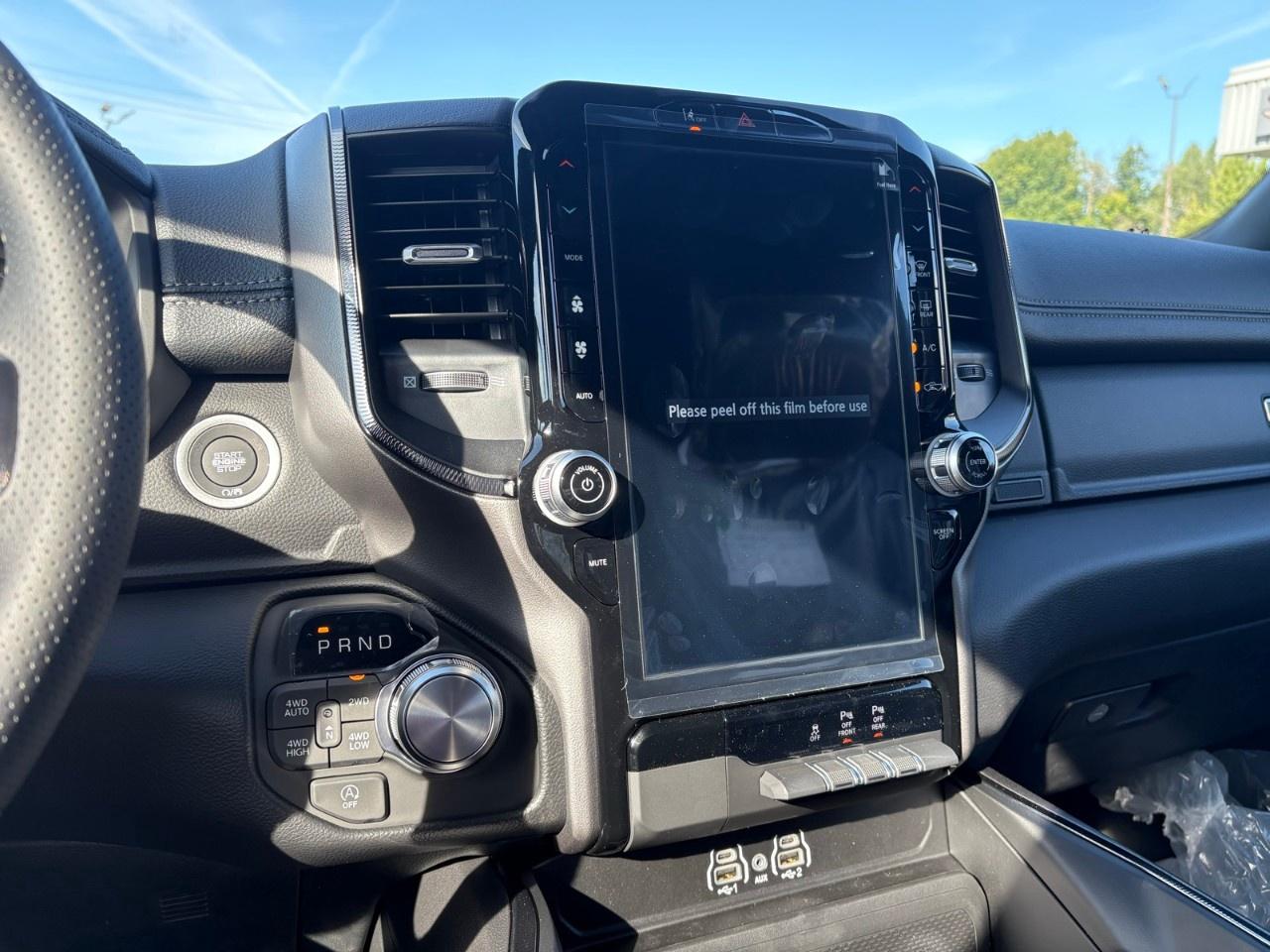2026 RAM 1500 Sport 4x4 Crew Cab 6'4" Box Photo