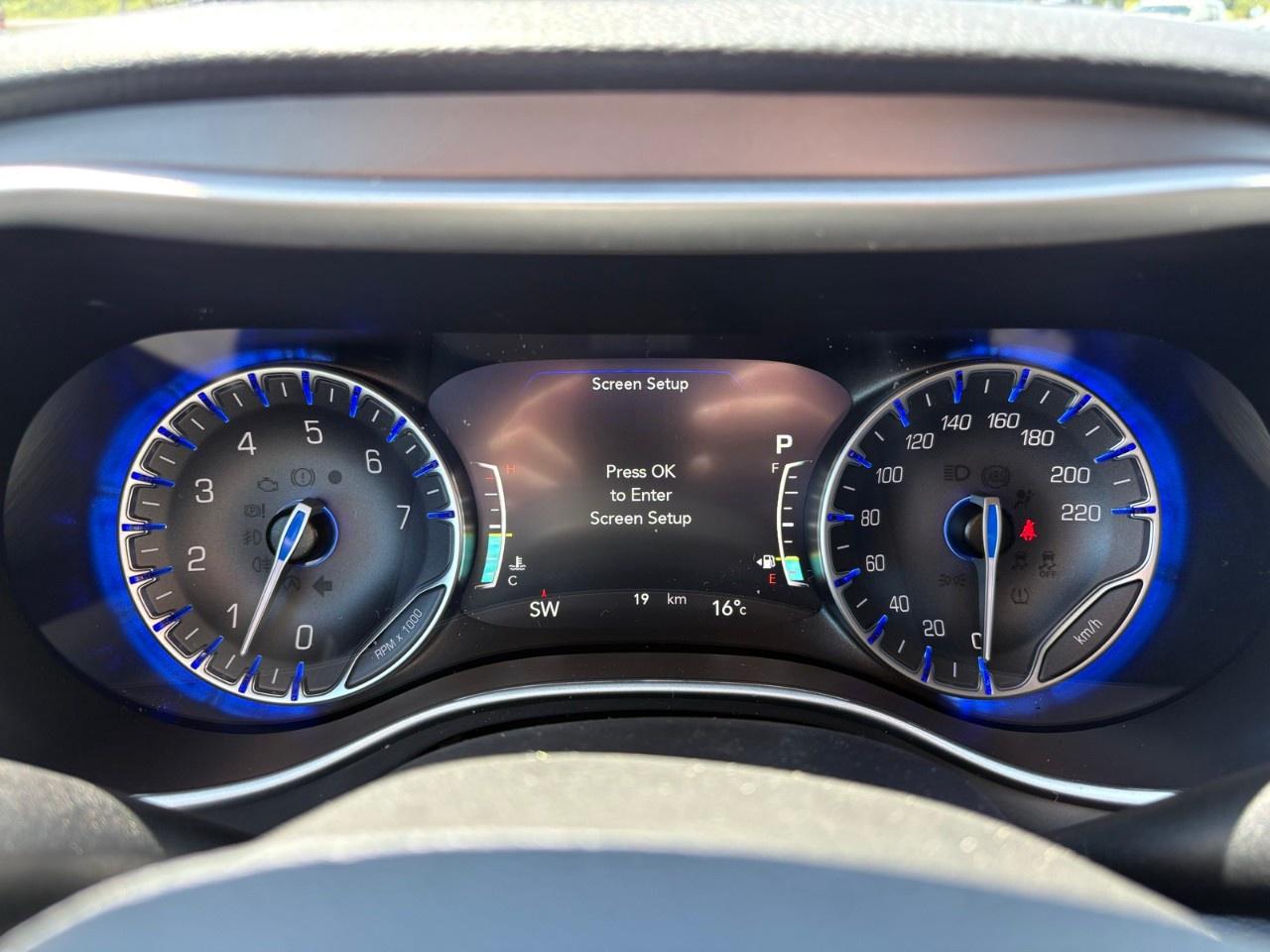 2027 Chrysler Pacifica Select FWD Photo