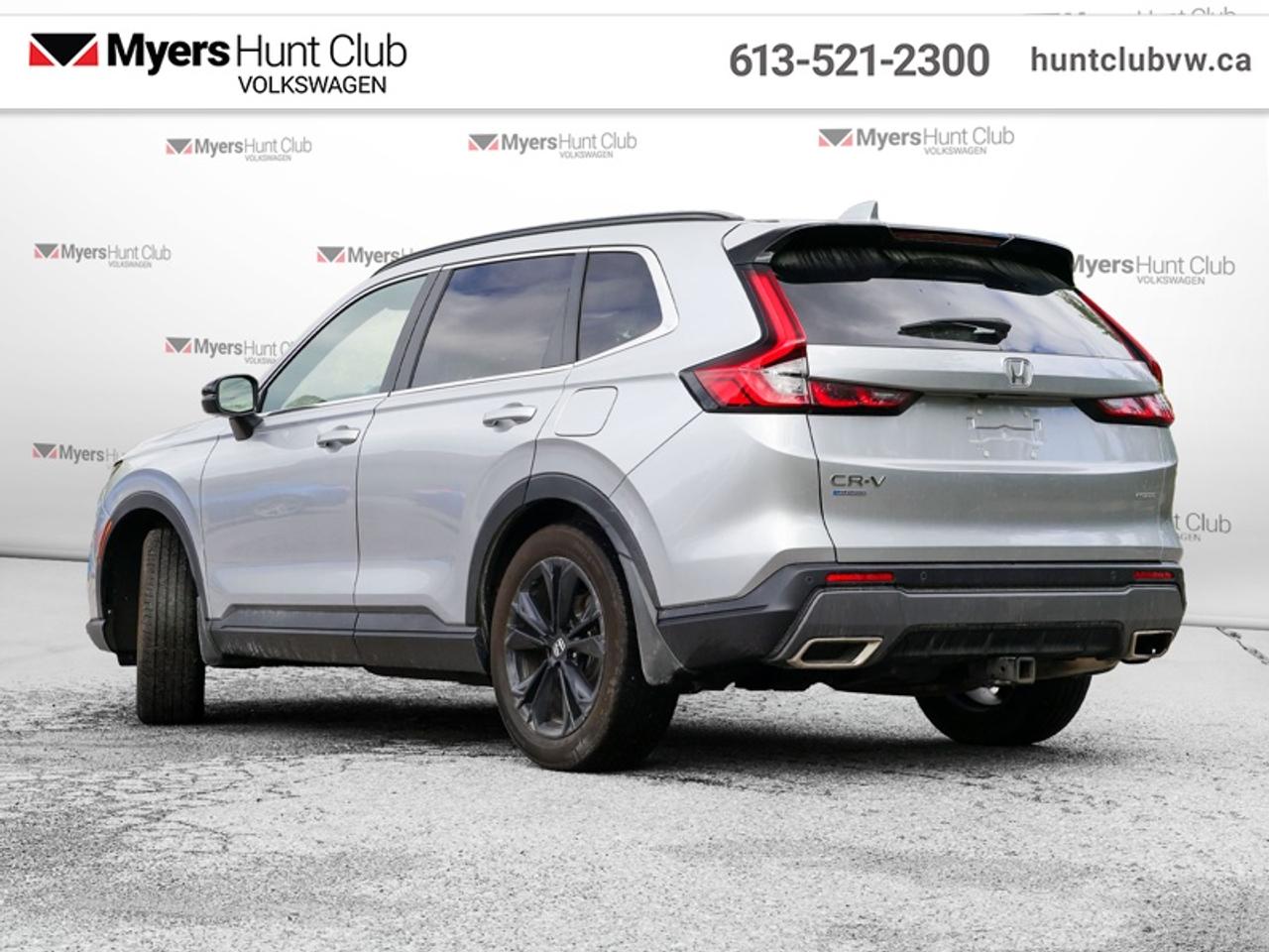 2023 Honda CR-V Hybrid Touring Photo
