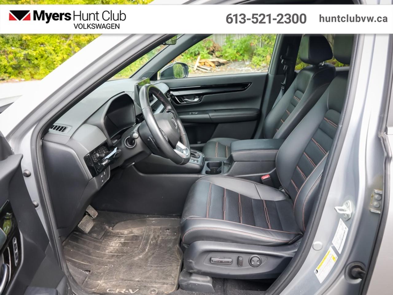 2023 Honda CR-V Hybrid Touring Photo