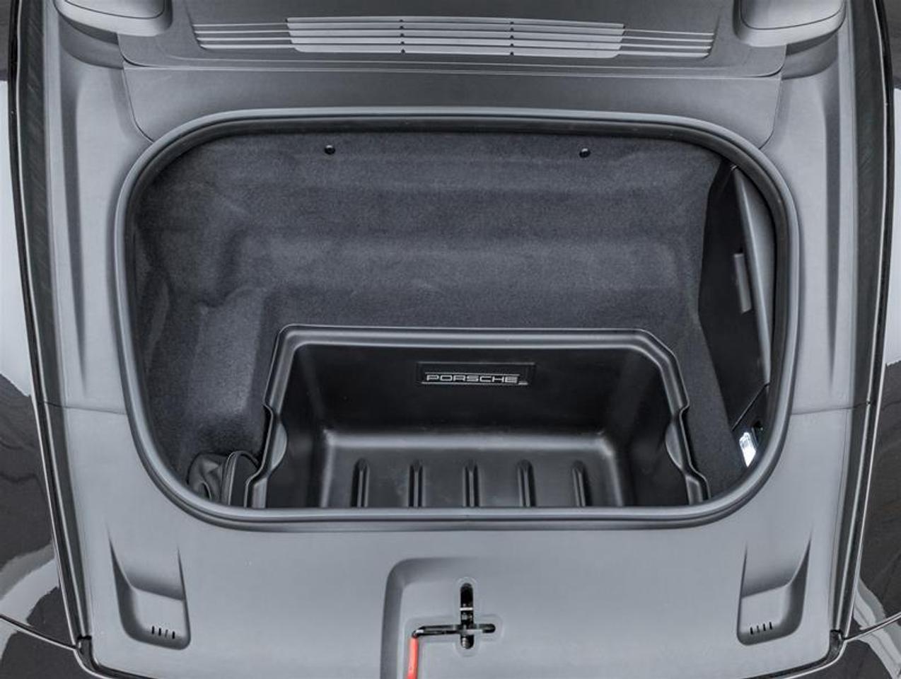 2022 Porsche 911  Photo