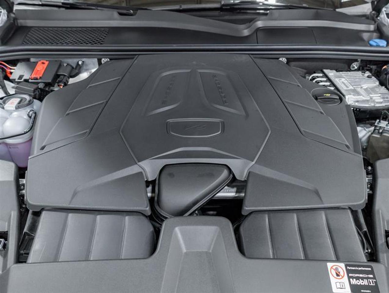 2026 Porsche Cayenne  Photo2