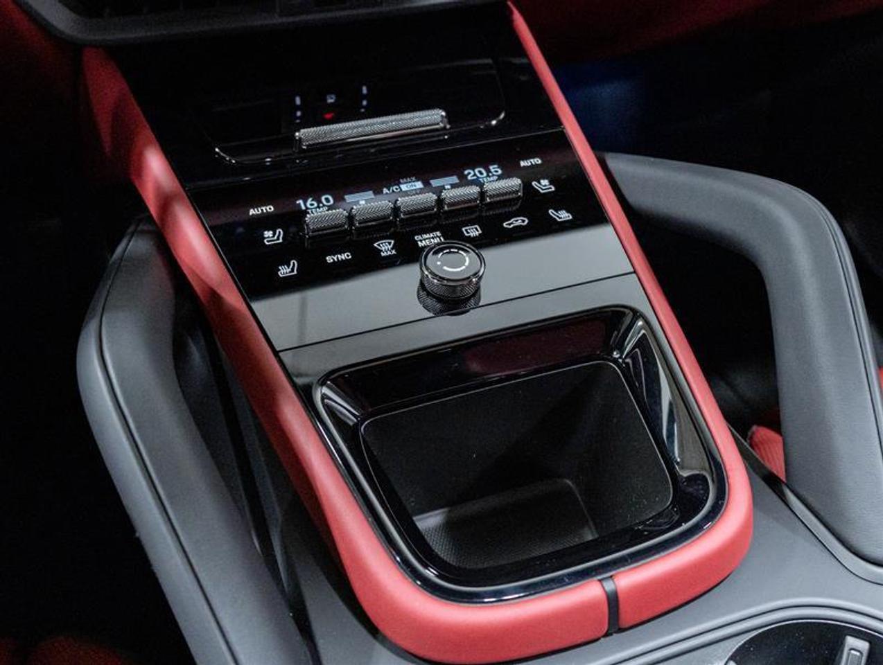 2026 Porsche Cayenne  Photo