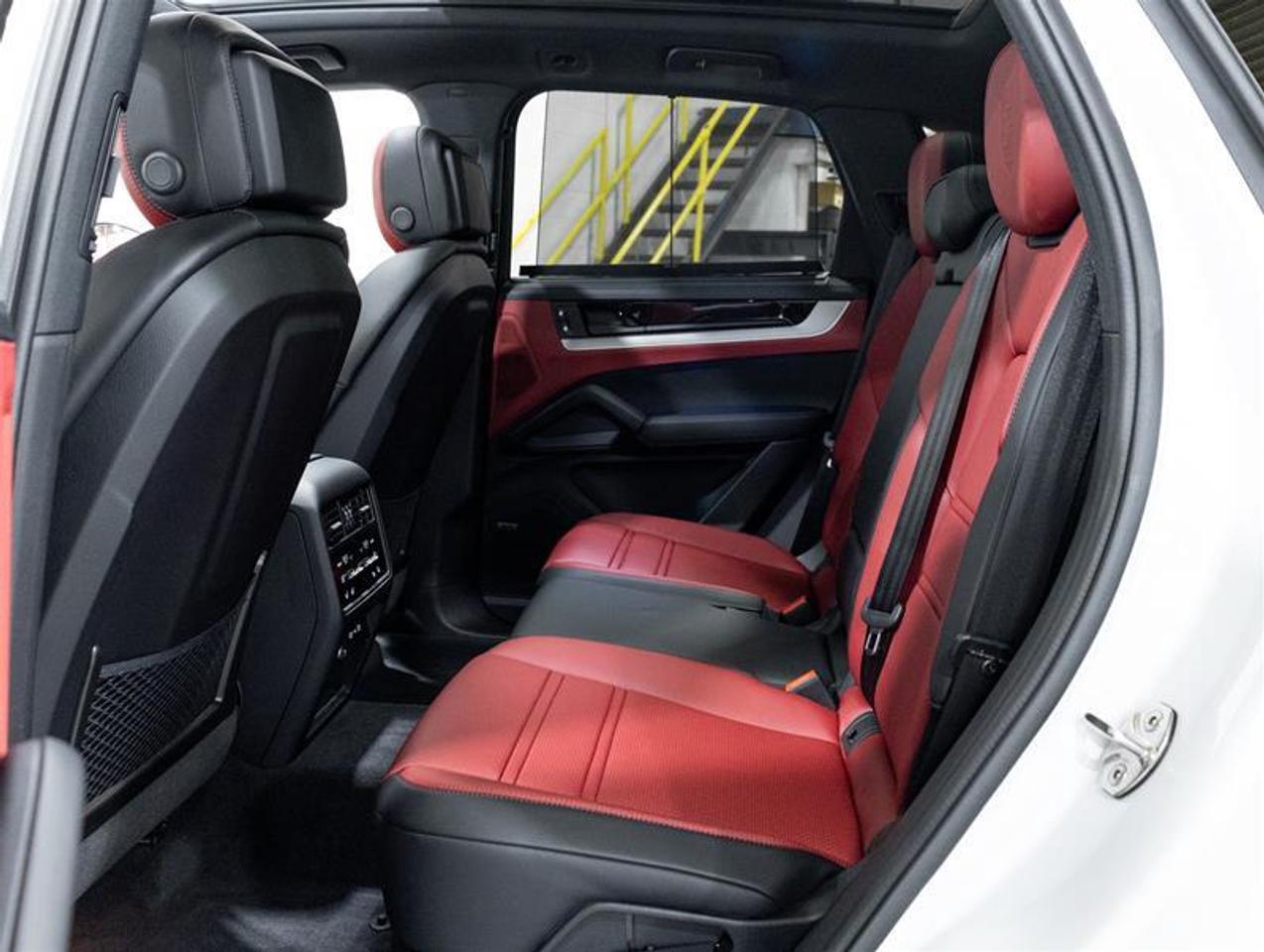2026 Porsche Cayenne  Photo