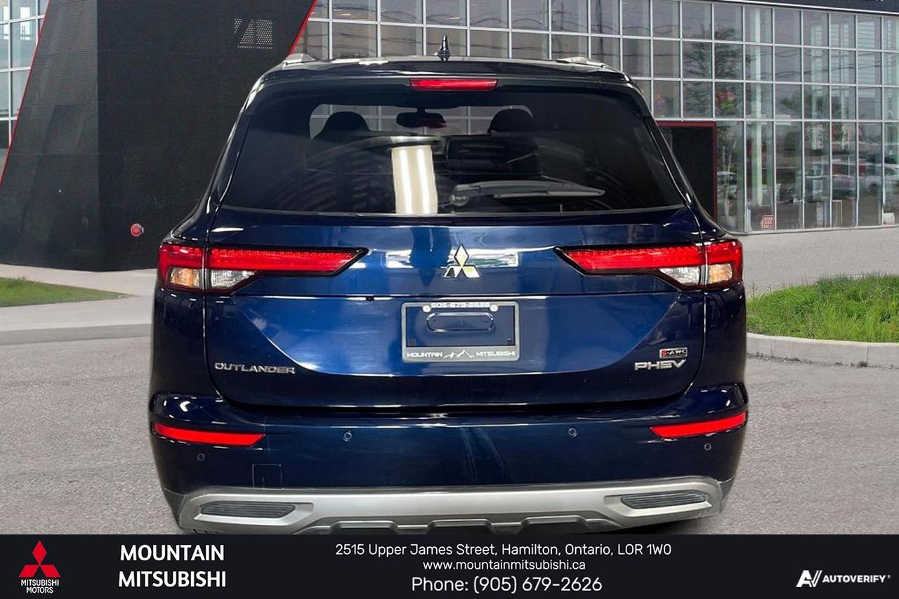 2023 Mitsubishi Outlander PHEV SEL S-AWC Photo4