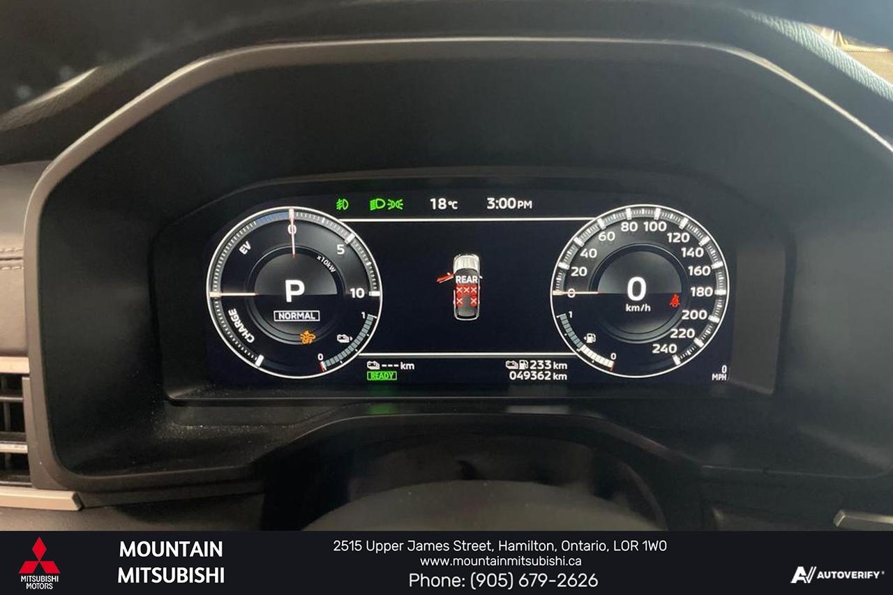 2023 Mitsubishi Outlander PHEV SEL S-AWC Photo
