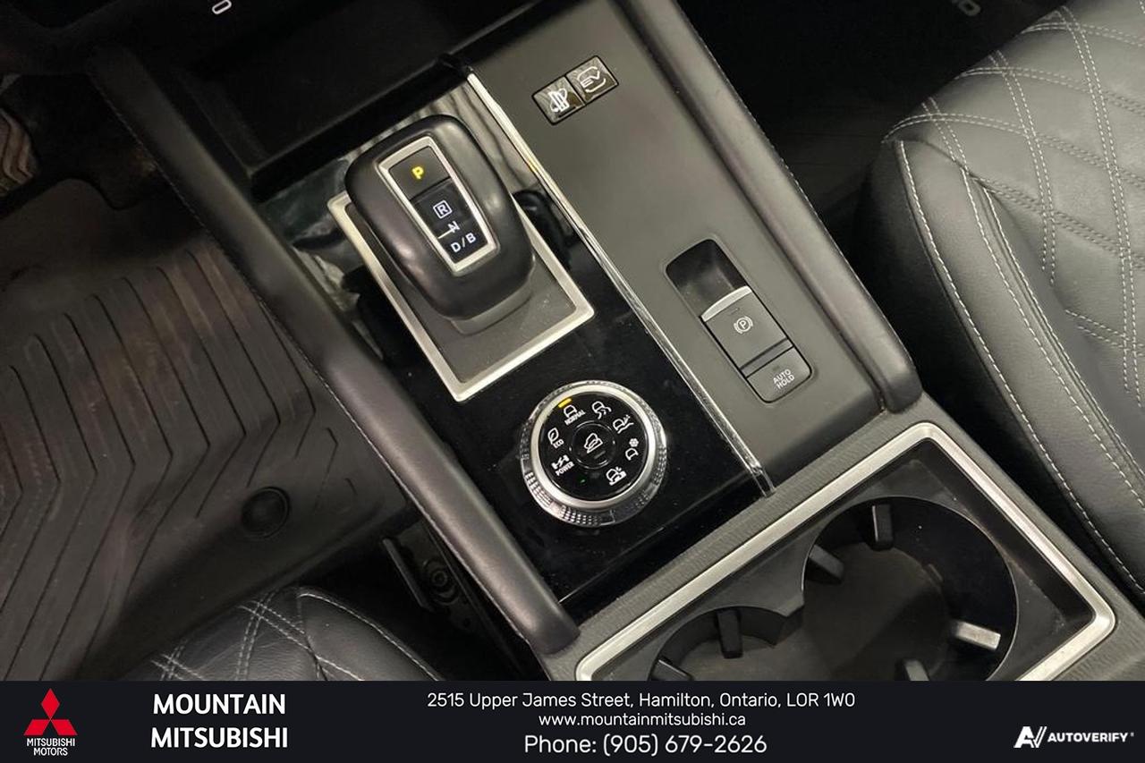 2023 Mitsubishi Outlander PHEV SEL S-AWC Photo