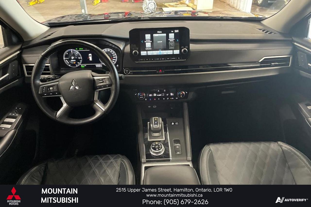 2023 Mitsubishi Outlander PHEV SEL S-AWC Photo