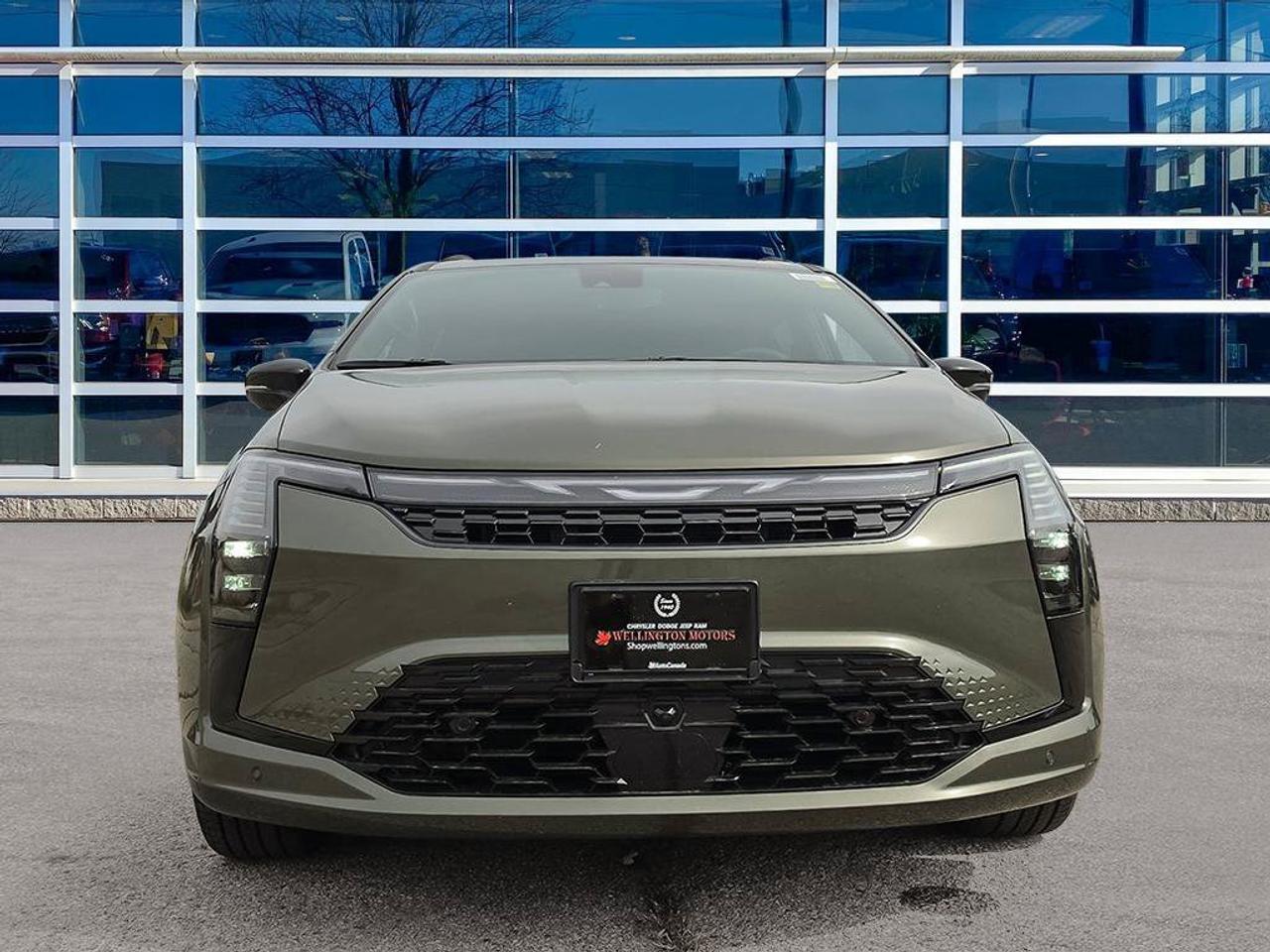 2027 Chrysler Pacifica Select | V6 | Leather Seats |Remote start | Photo