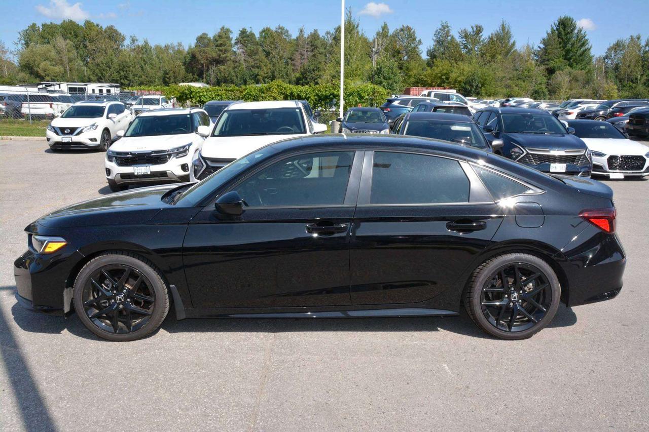 2025 Honda Civic Sport Photo2