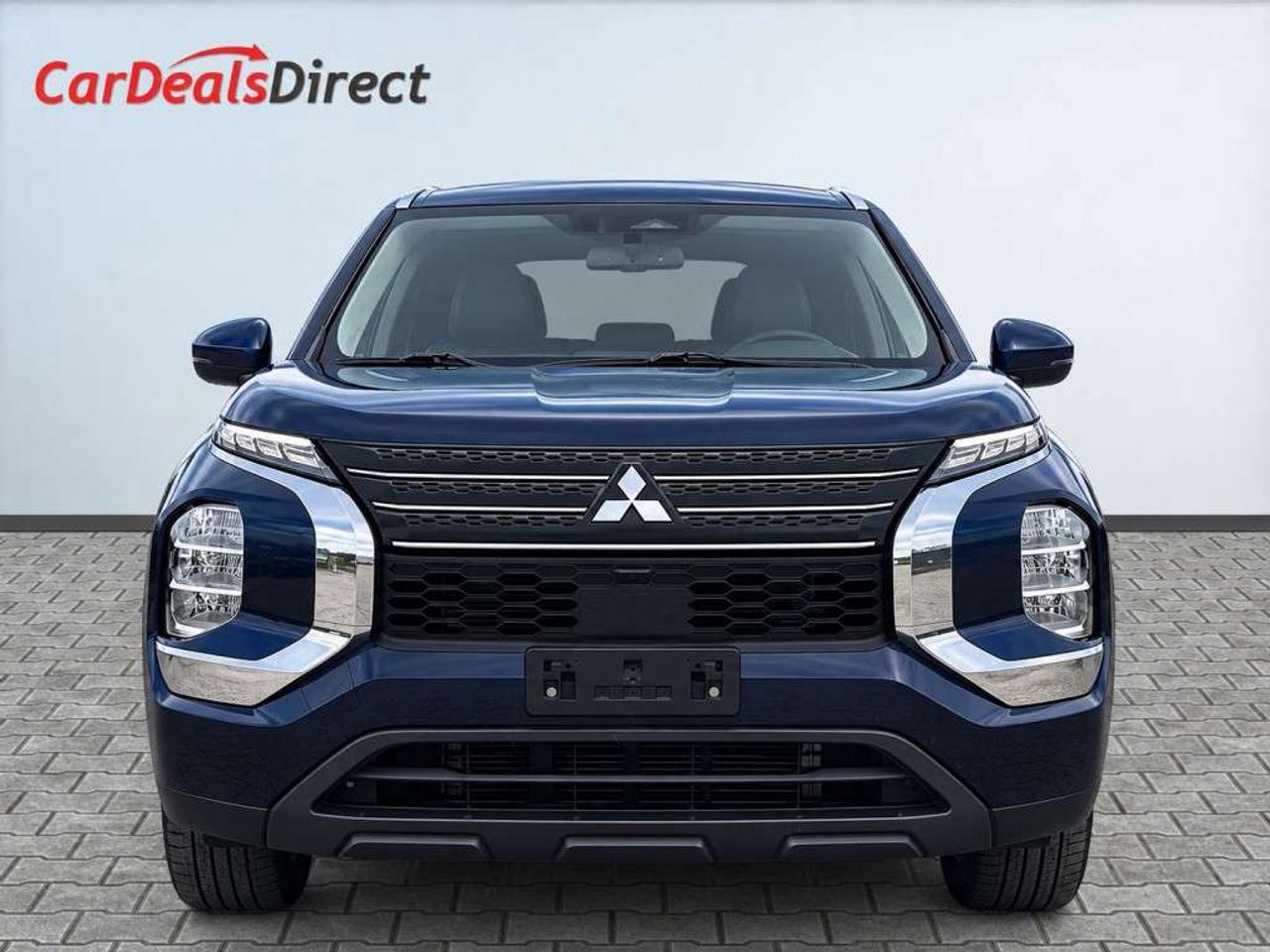 2024 Mitsubishi Outlander SE S-AWC   7-Passenger   Adaptive Cruise   Lane Keep Assist   Blind Spot Assist Photo