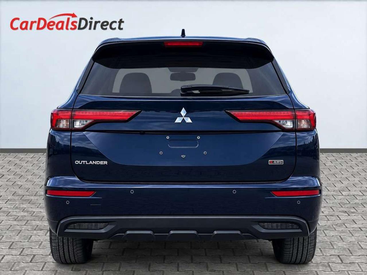 2024 Mitsubishi Outlander SE S-AWC   7-Passenger   Adaptive Cruise   Lane Keep Assist   Blind Spot Assist Photo