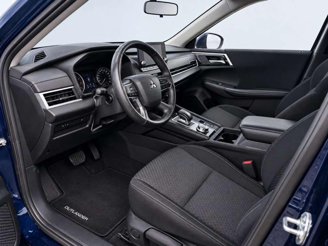 2024 Mitsubishi Outlander SE S-AWC   7-Passenger   Adaptive Cruise   Lane Keep Assist   Blind Spot Assist Photo