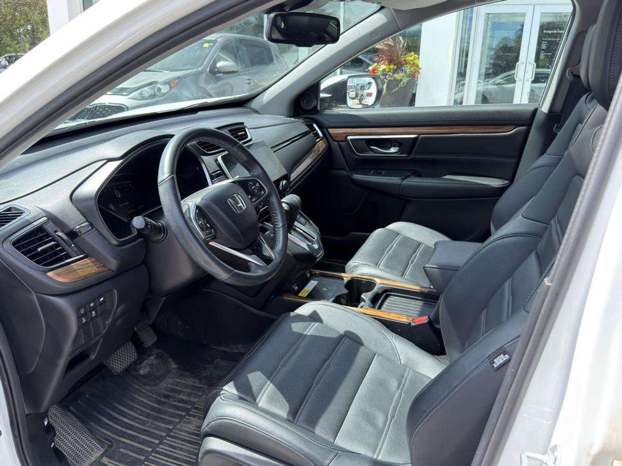 2022 Honda CR-V Touring AWD Photo