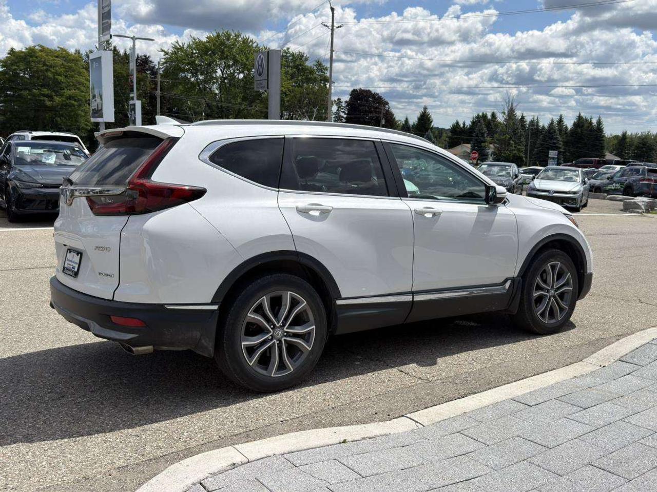 2022 Honda CR-V Touring AWD Photo2