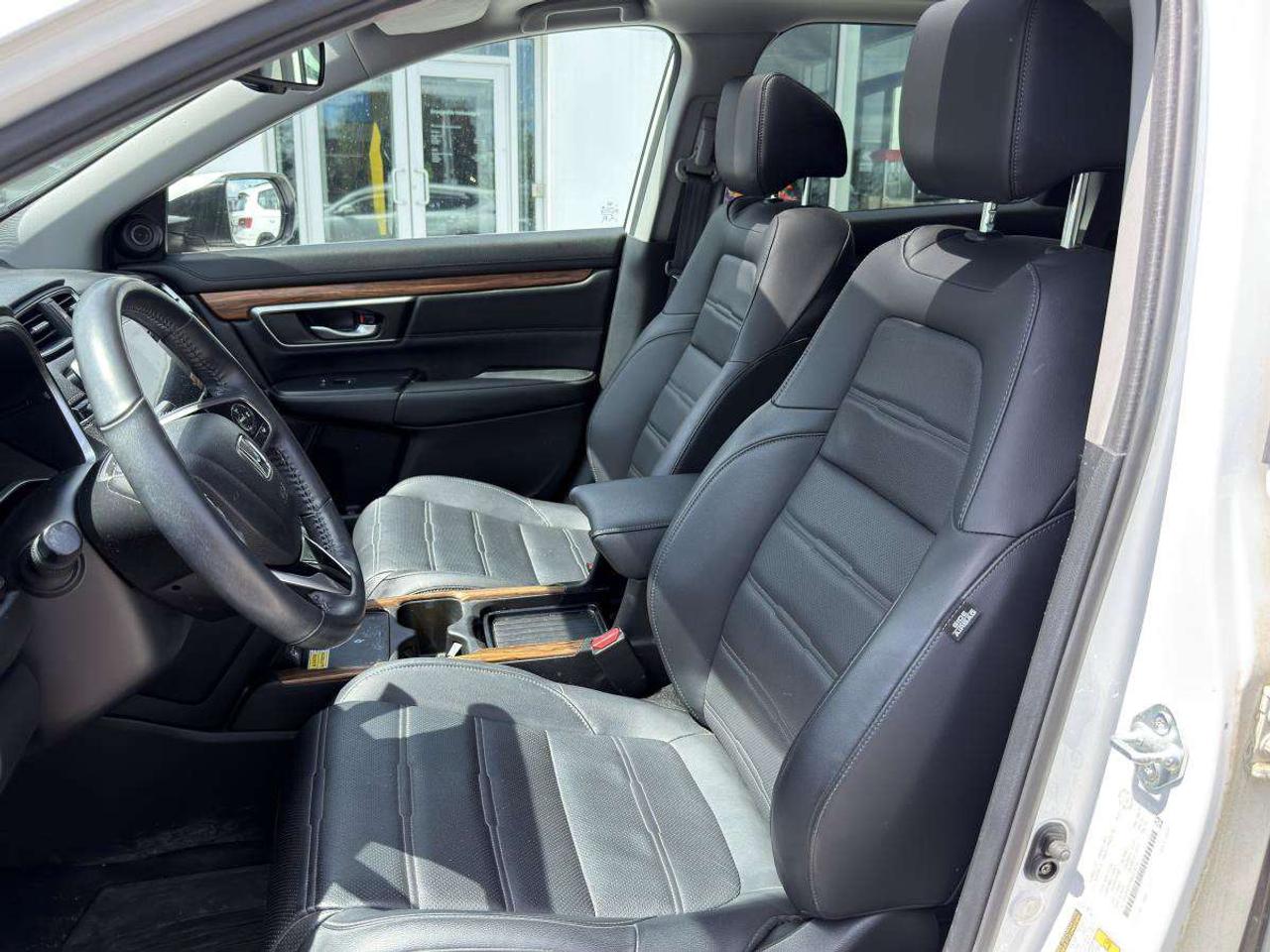 2022 Honda CR-V Touring AWD Photo
