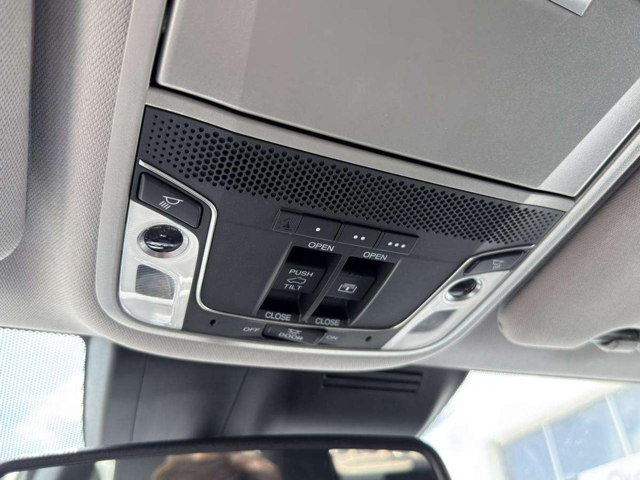 2022 Honda CR-V Touring AWD Photo