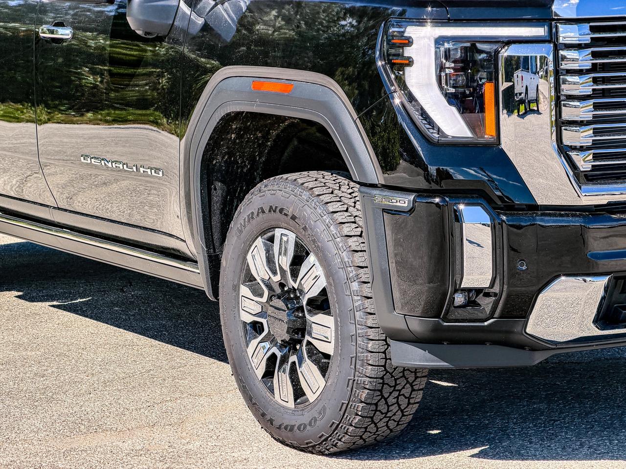 2026 GMC SIERRA 2500HD DENALI Photo