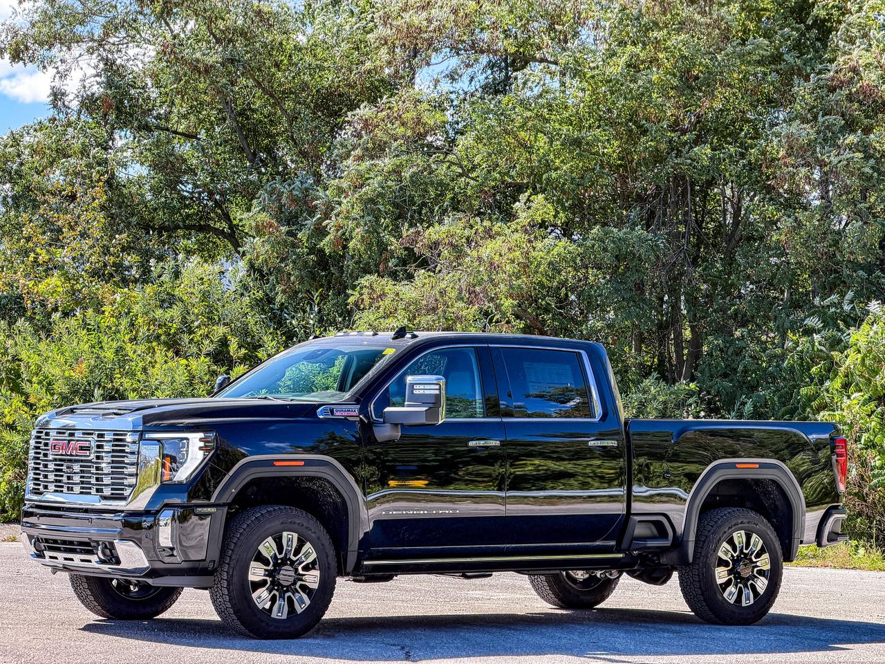 2026 GMC SIERRA 2500HD DENALI Photo