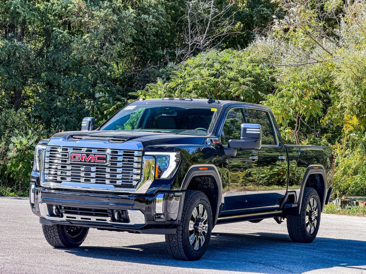 2026 GMC SIERRA 2500HD DENALI Photo