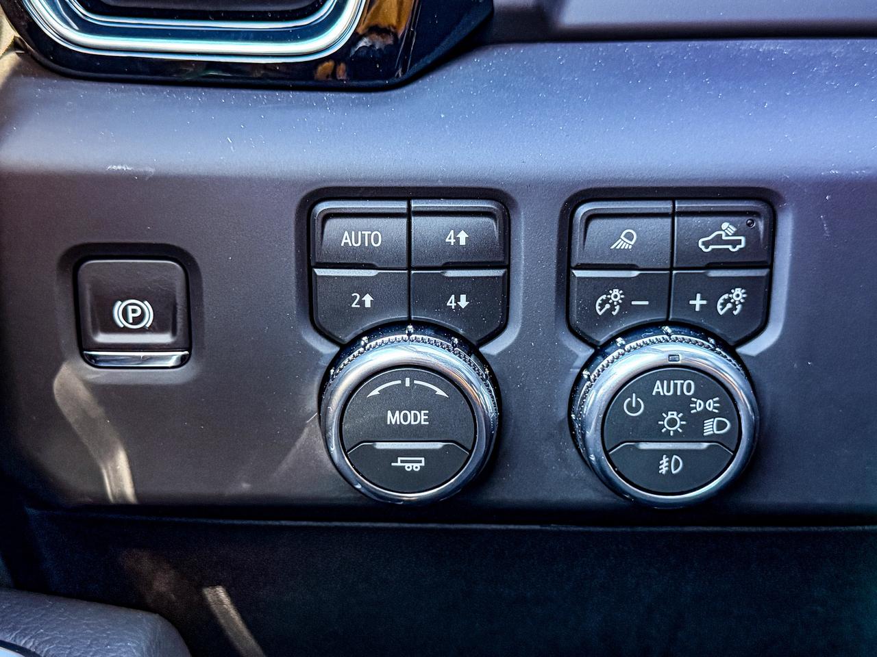 2026 GMC SIERRA 2500HD DENALI Photo