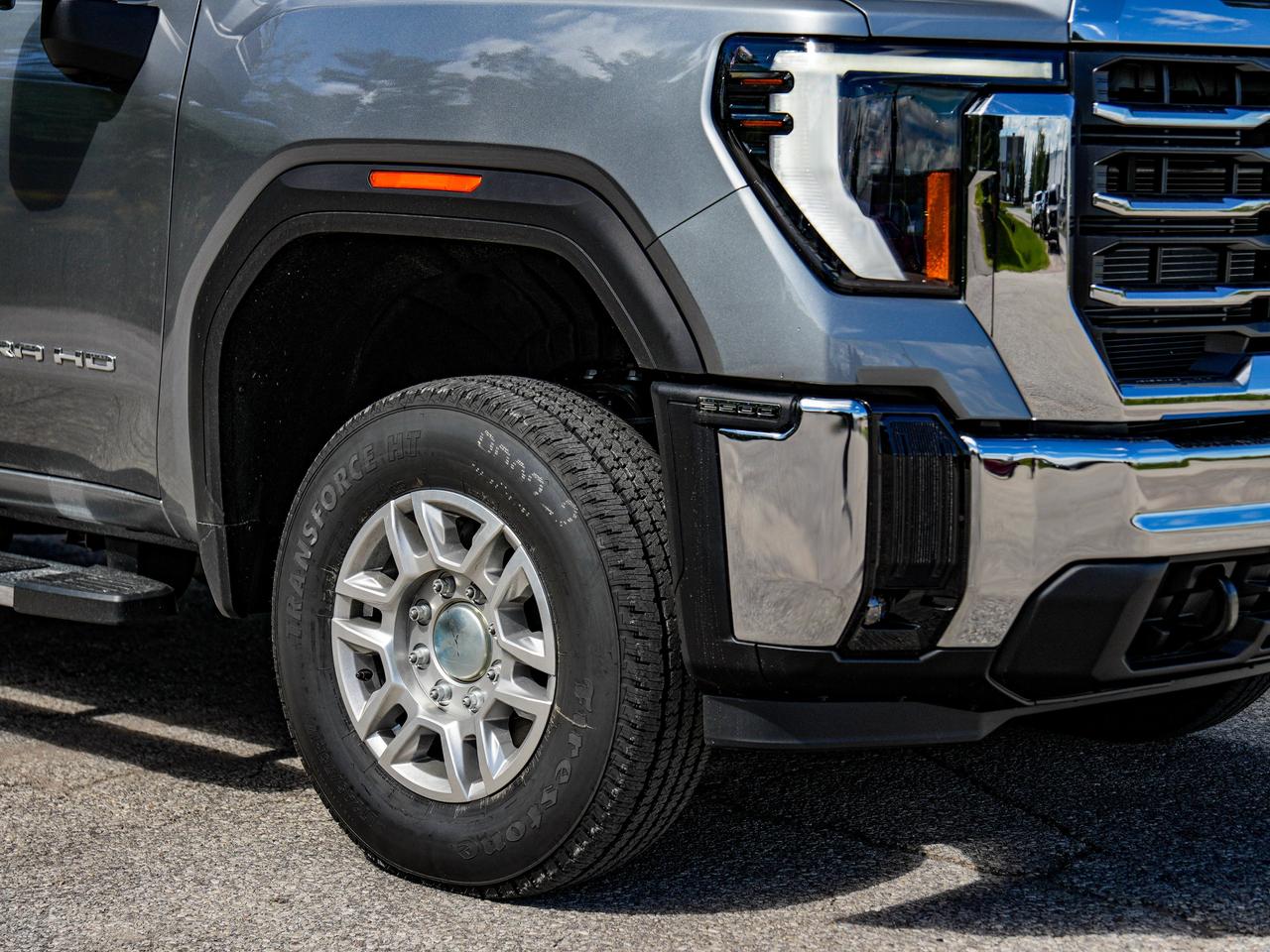2026 GMC SIERRA 2500HD SLE Photo3