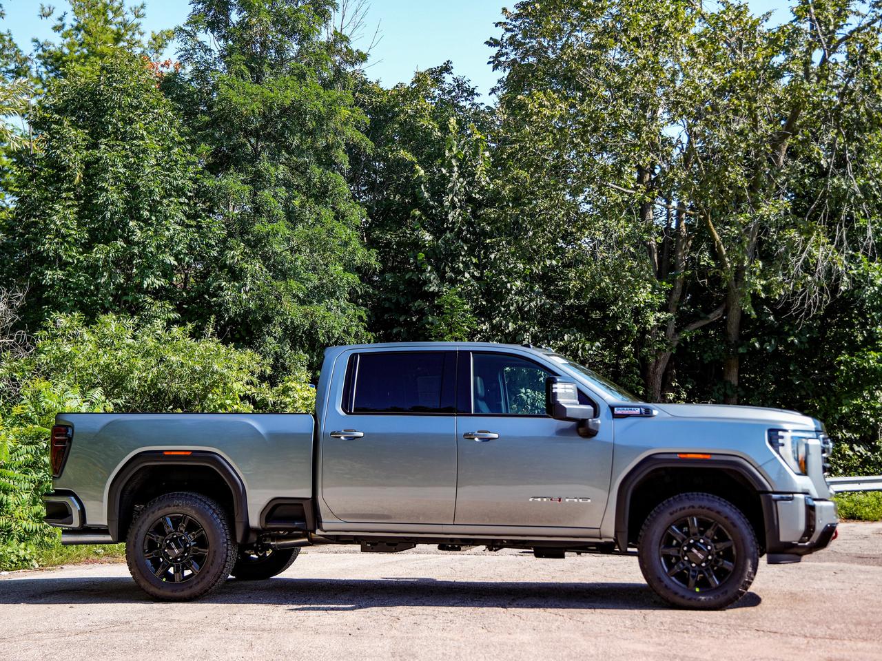 2026 GMC SIERRA 2500HD AT4 Photo4