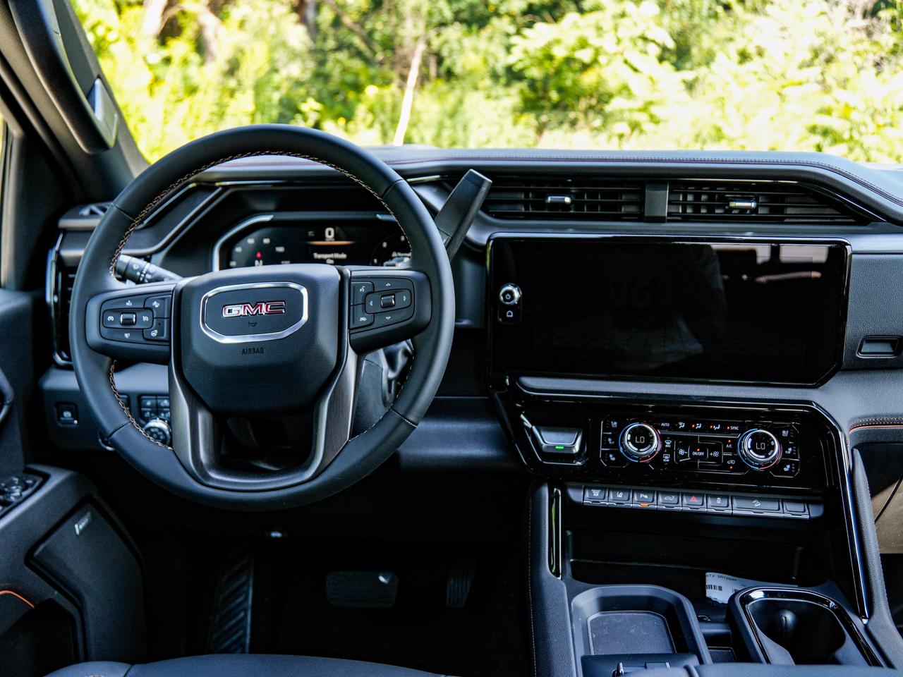 2026 GMC SIERRA 2500HD AT4 Photo