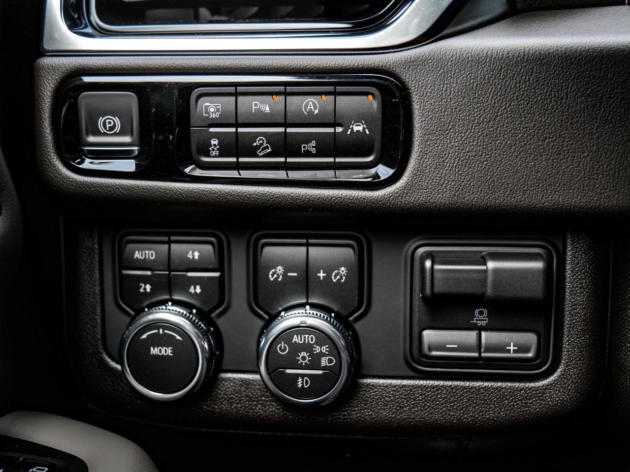 2026 GMC Yukon Elevation Photo