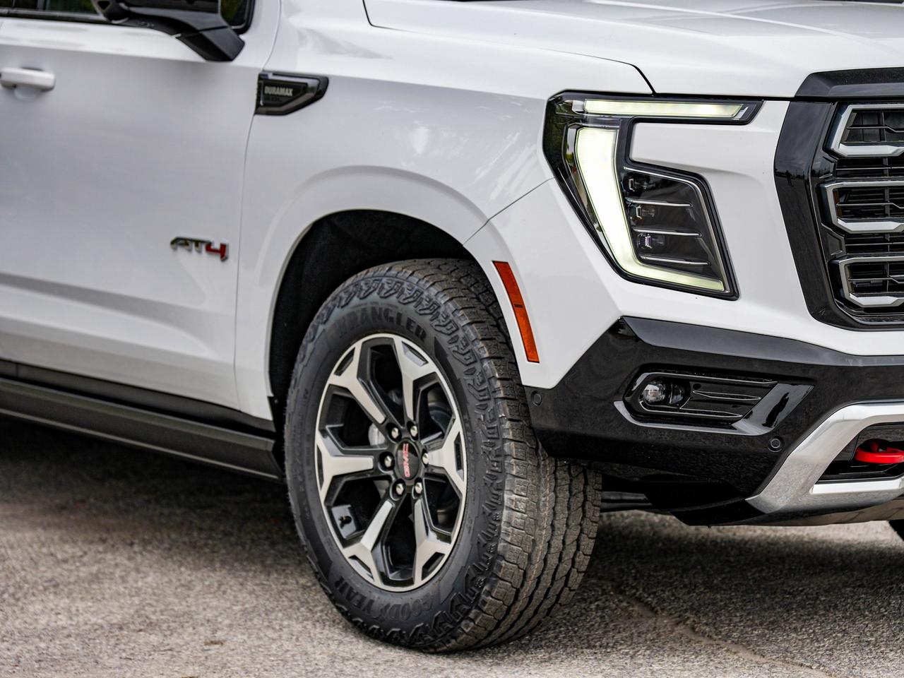 2026 GMC Yukon XL AT4 Photo3