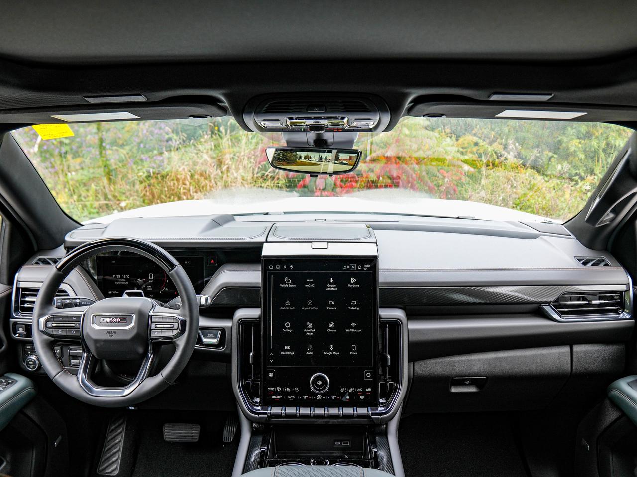 2026 GMC Yukon XL AT4 Photo