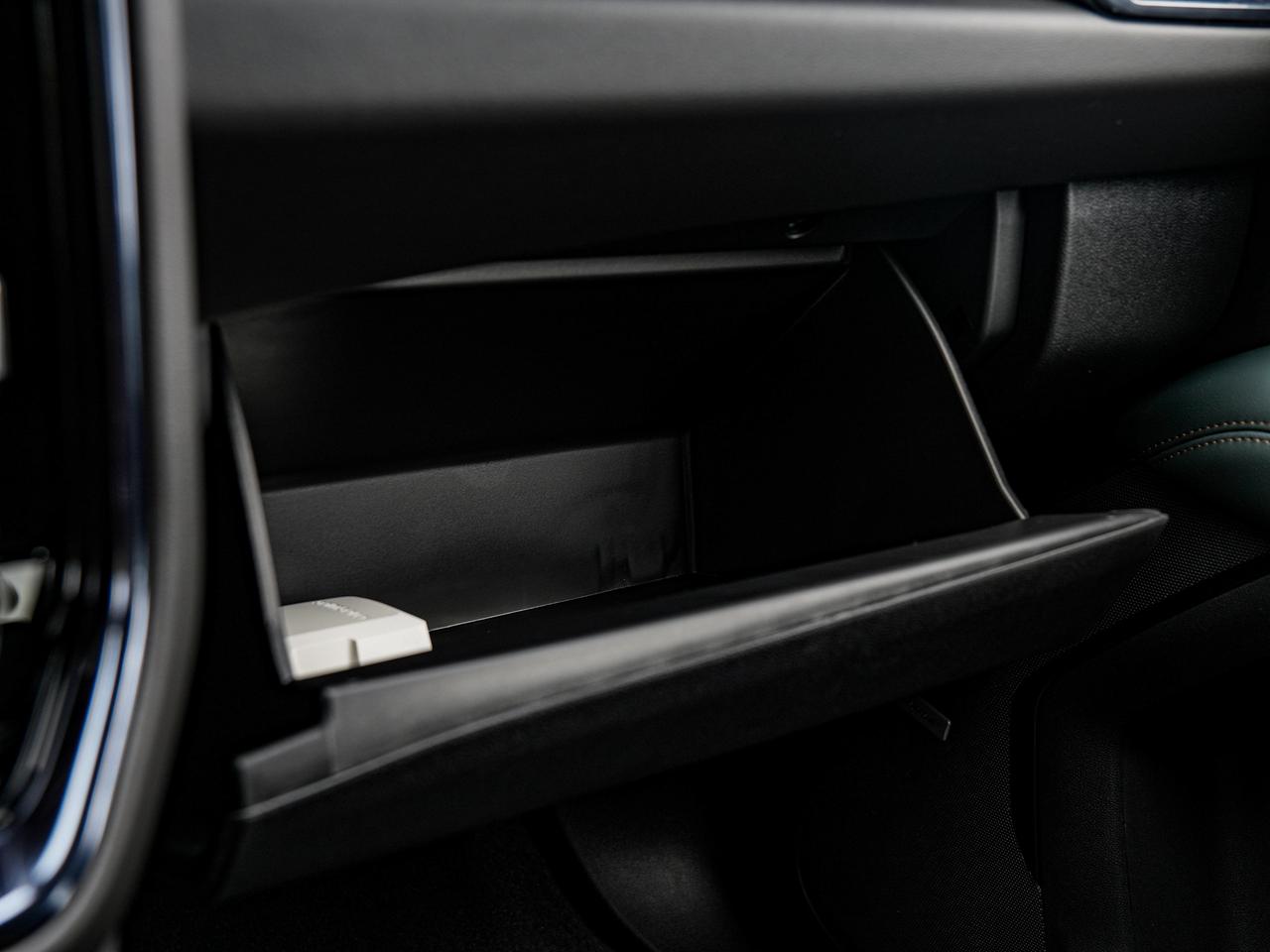 2026 GMC Yukon XL AT4 Photo