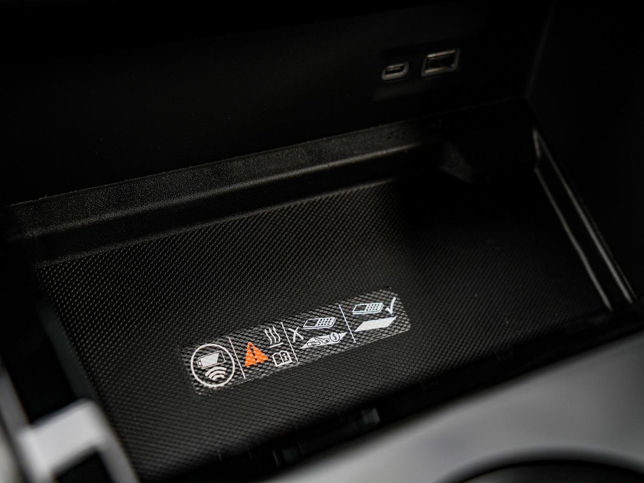 2026 GMC Yukon XL AT4 Photo