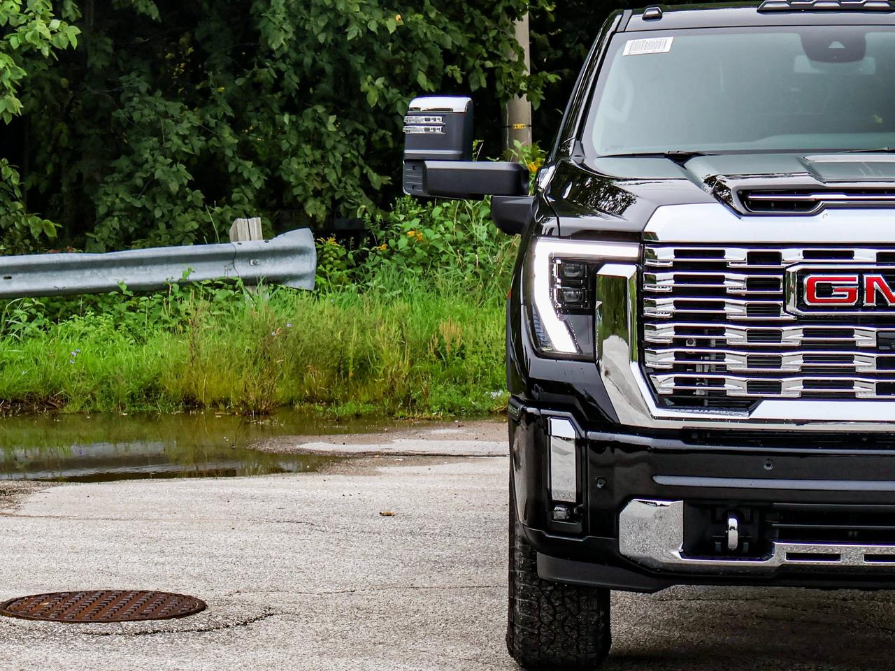 2026 GMC Sierra 3500HD Denali Photo4