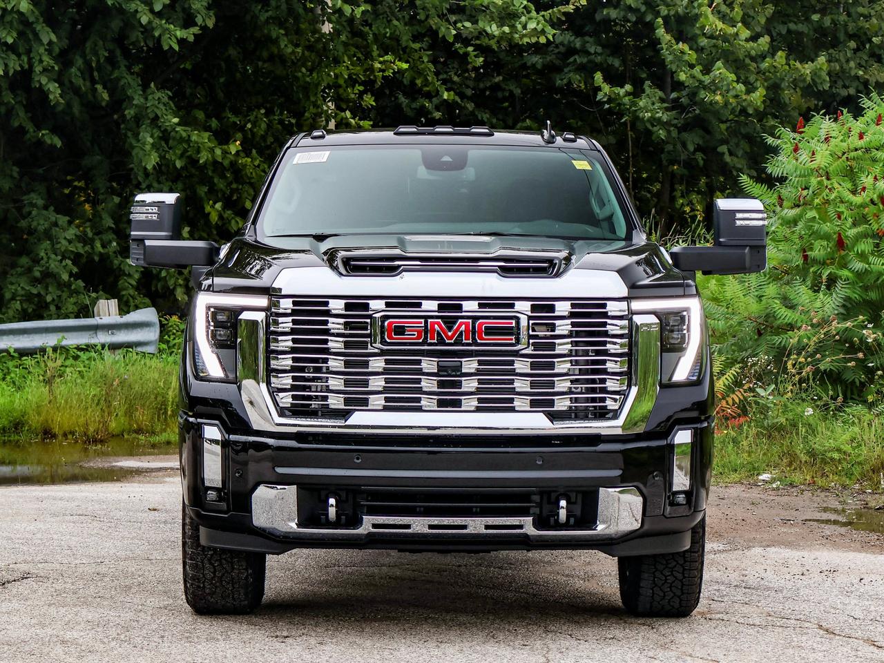 2026 GMC Sierra 3500HD Denali Photo