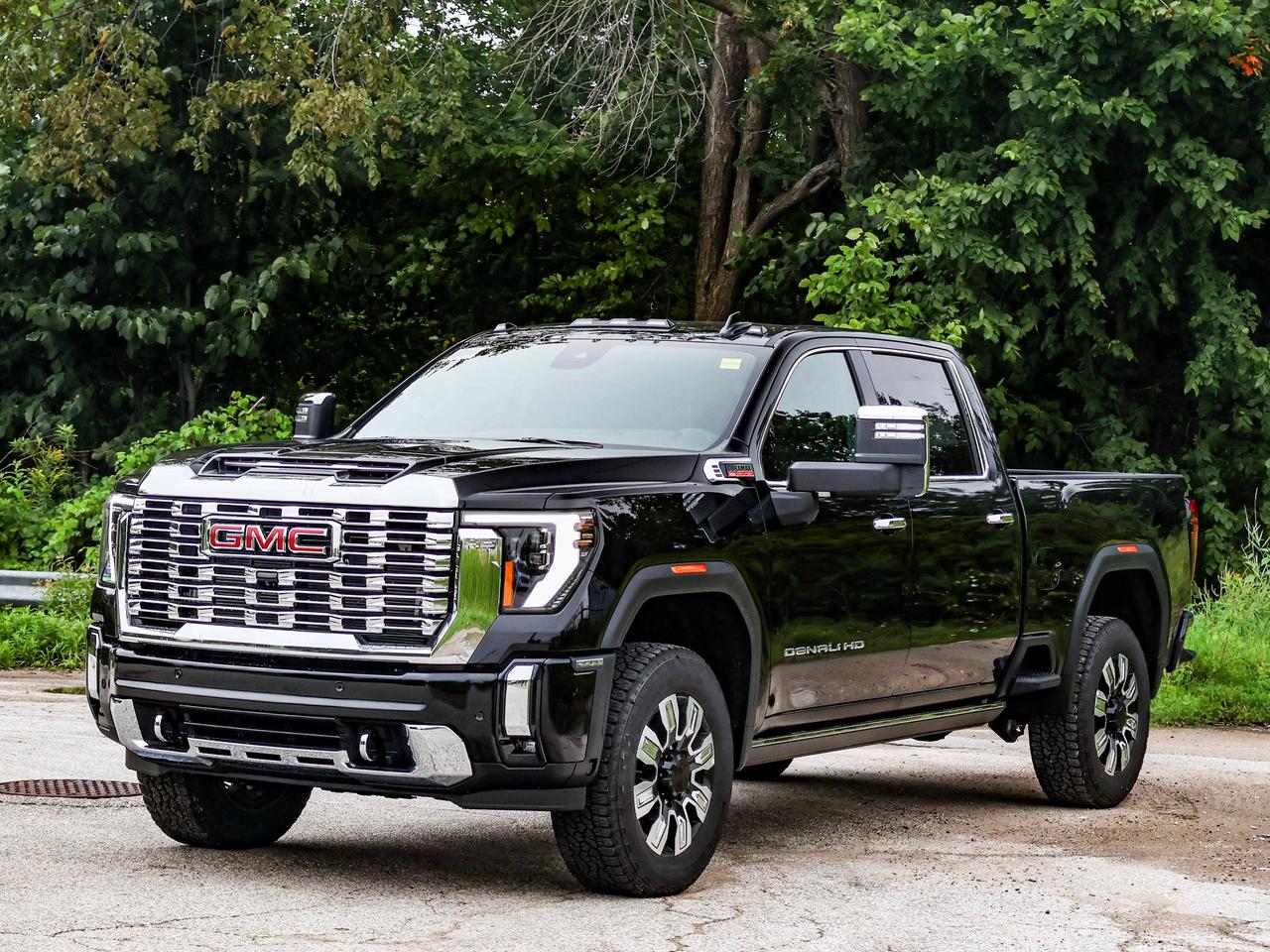 2026 GMC Sierra 3500HD Denali Photo